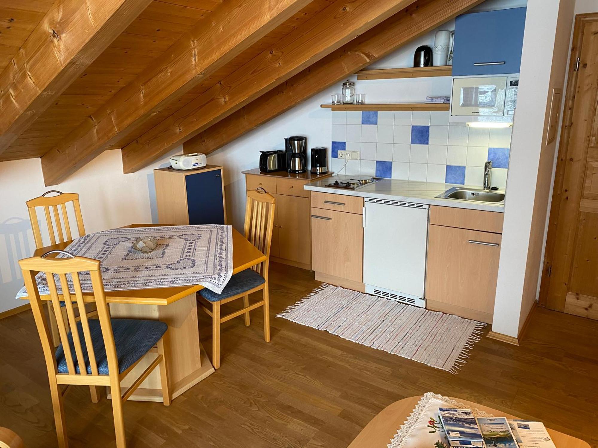 Bachwinkl Apartment *